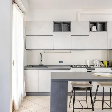 Appartement By The Centro Storico - Vista Desenzano del Garda